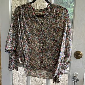 Beautiful floral button up Doen top.